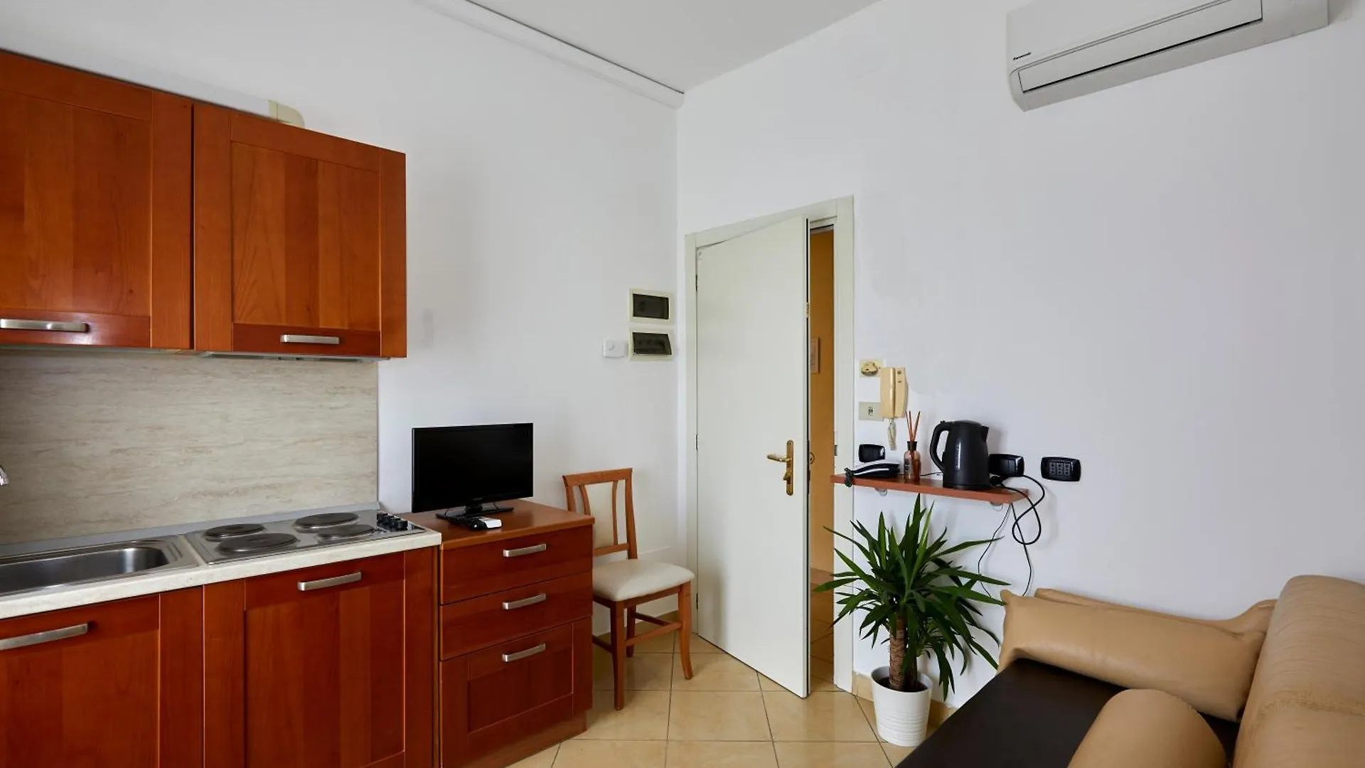 Residence Fellini Rimini 3*,
