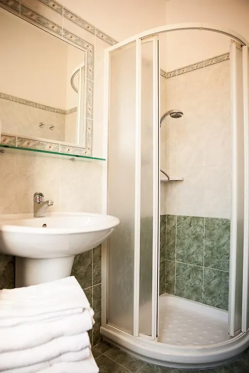 Residence Fellini Римини